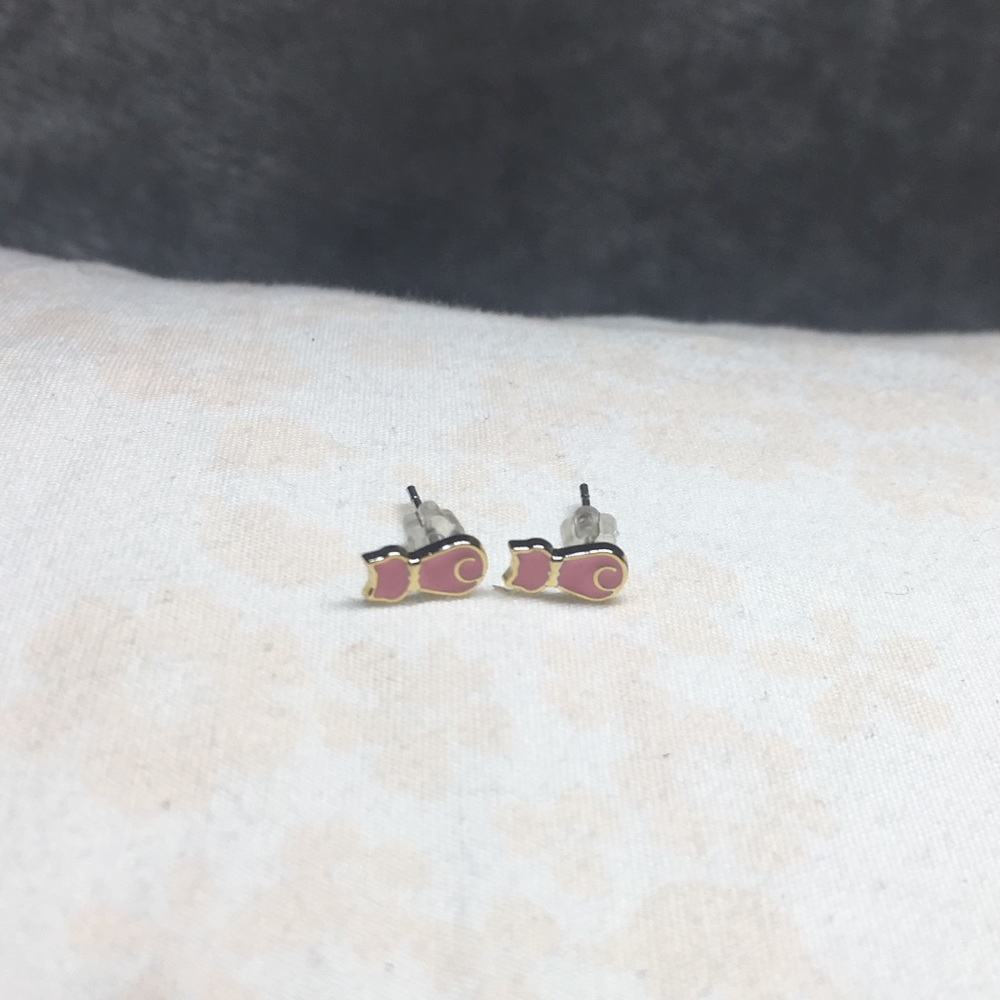 Kitten pink earrings